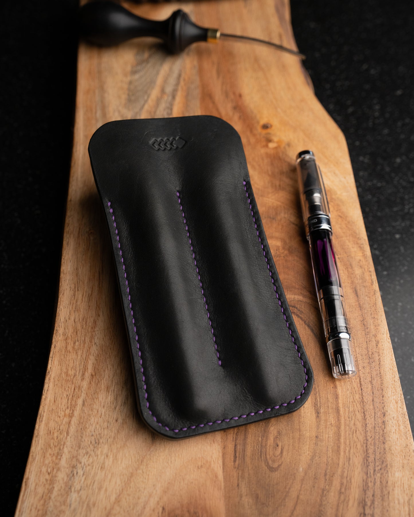Full-grain leather dual pen sleeve